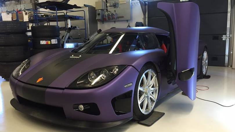 Koenigsegg omaggia Prince con la Regera Purple Rain