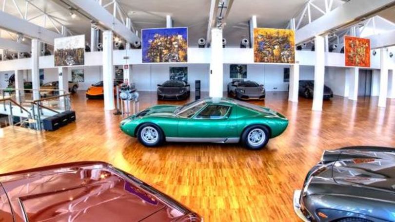 Lamborghini Miura: una mostra per i 50 anni