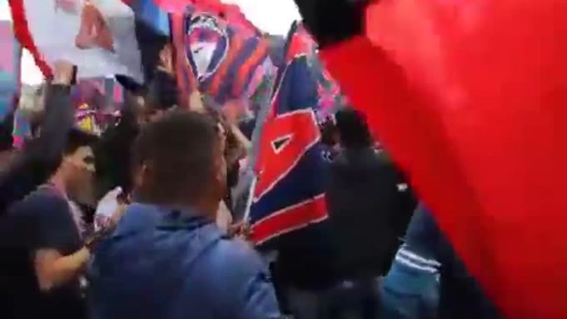 Festa Crotone, i tifosi cantano "A mano a mano" di Rino Gaetano