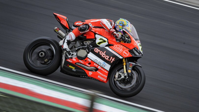 Superbike a Imola: dominio Davies e Ducati