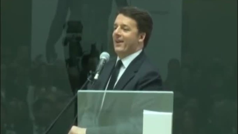 Renzi: "In bocca al lupo Crotone, ma tifo Fiorentina"