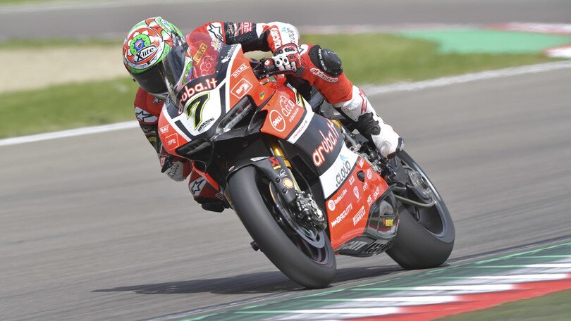 Ducati “padrona” a Imola: doppietta Davies in Superbike