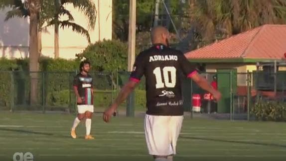 Adriano torna in campo, ma perde il derby 5-0