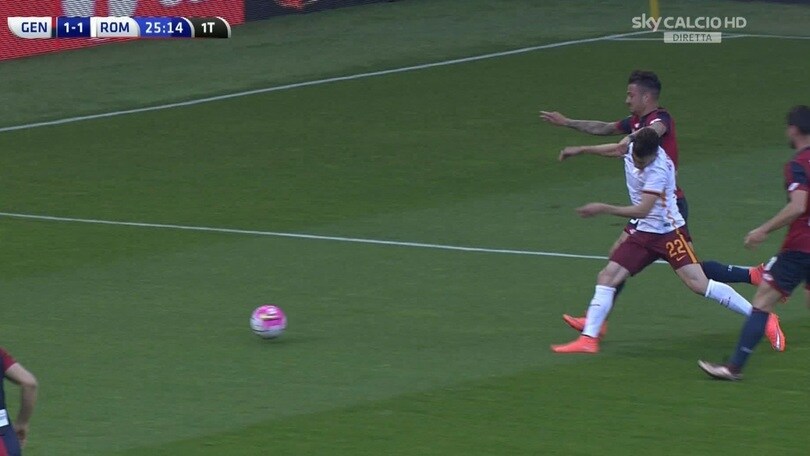 Genoa-Roma, fallo di Izzo su El Shaarawy: era rigore