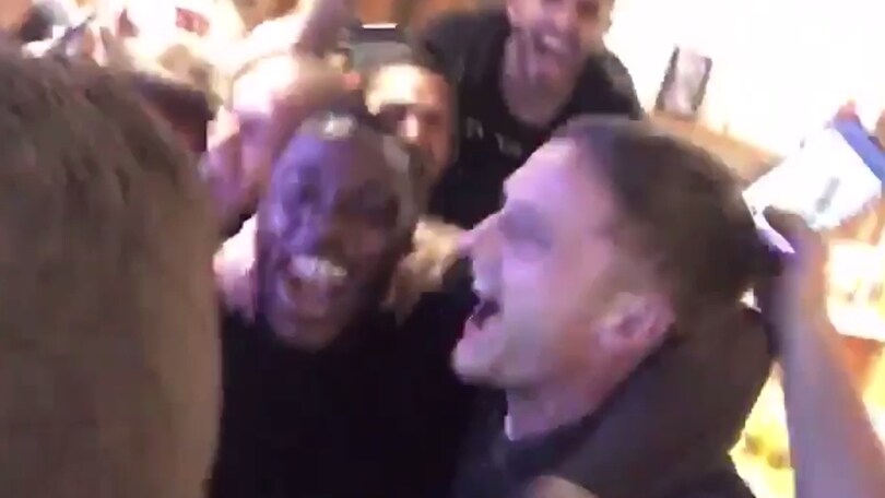 Leicester nella storia, la festa dei giocatori a casa Vardy