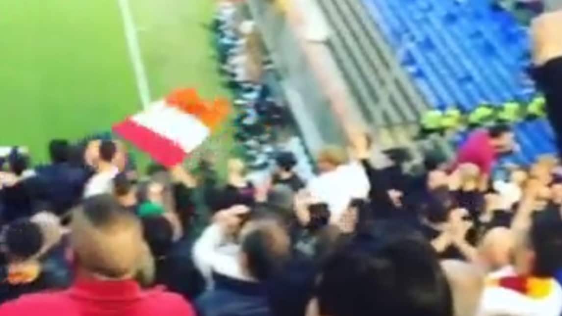 I tifosi della Roma "macinano chilometri": che festa a Marassi!