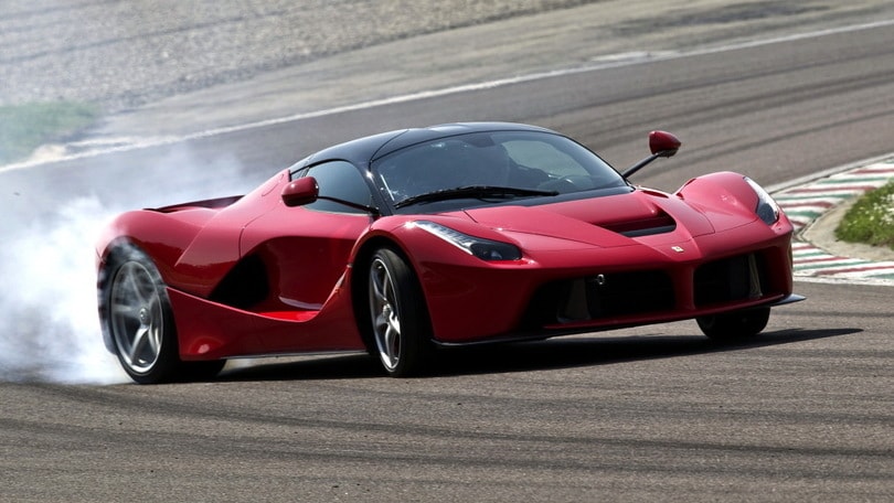 LaFerrari Spider, Marchionne ha detto sì
