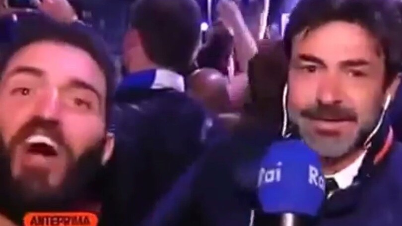 Tra i tifosi del Leicester spunta un romanista: «Forza Roma!»