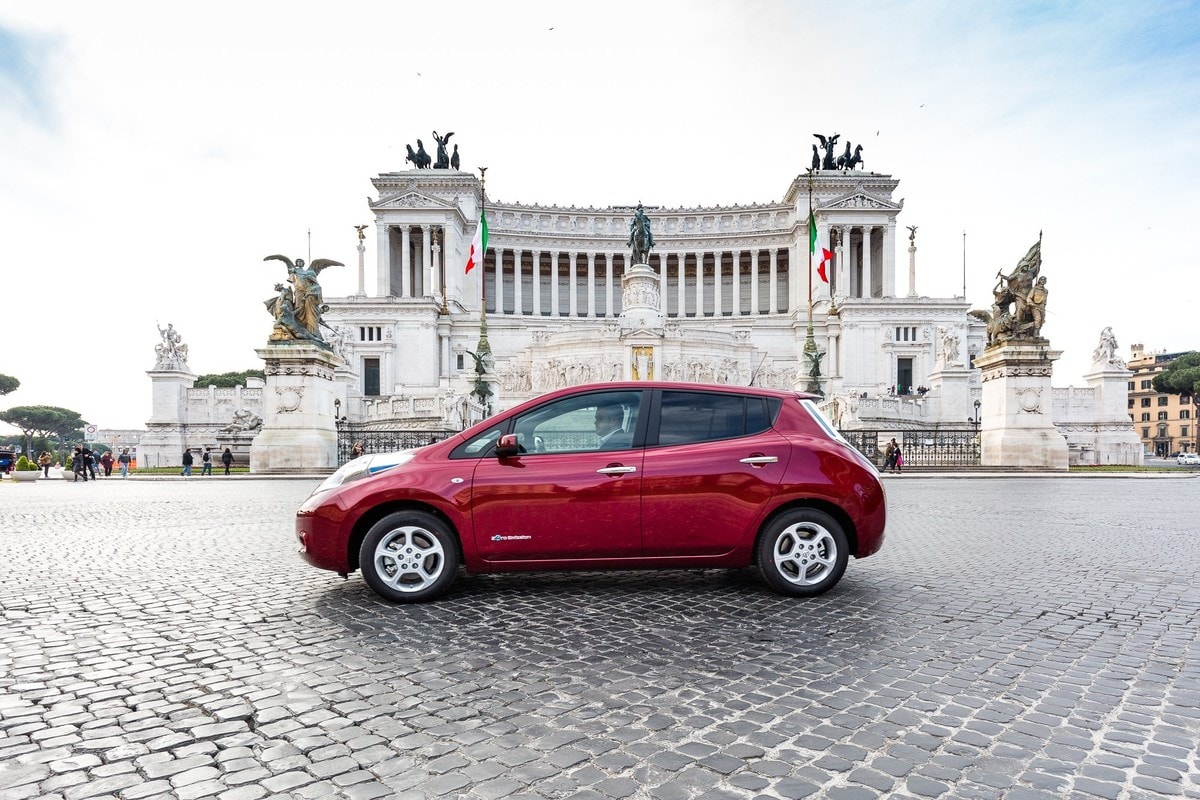 Nissan Leaf, tutta mia la città: la prova
