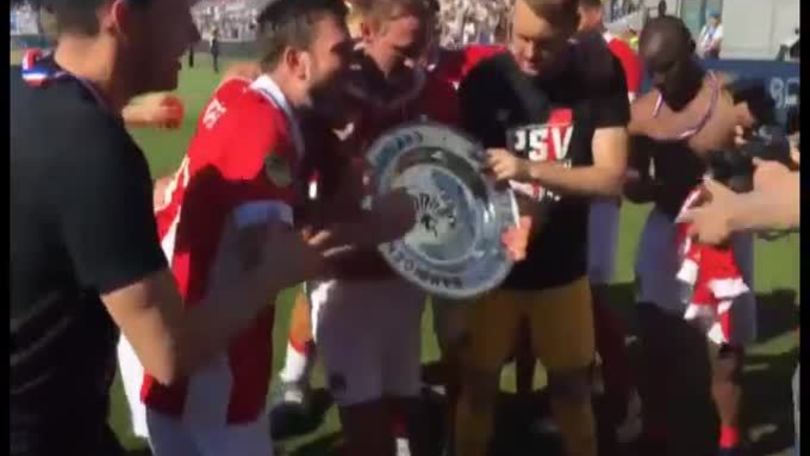 Olanda: festa Psv, Ajax beffato