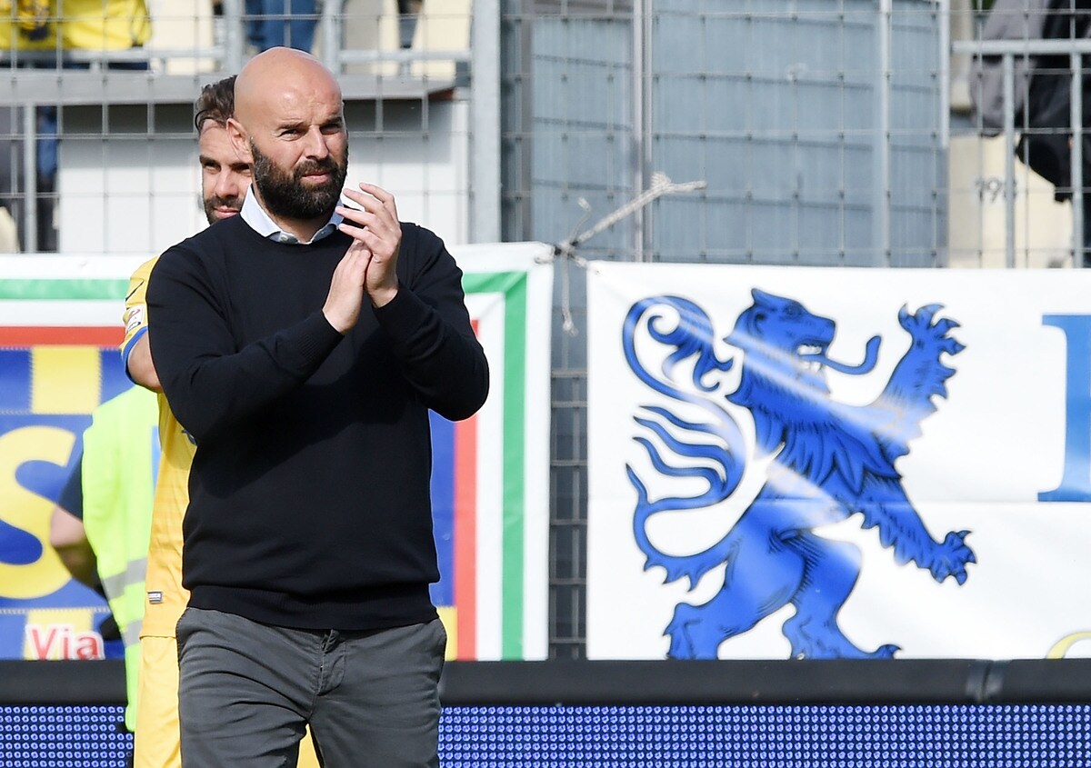 Serie A, Stellone: «Frosinone, retrocediamo a testa alta»