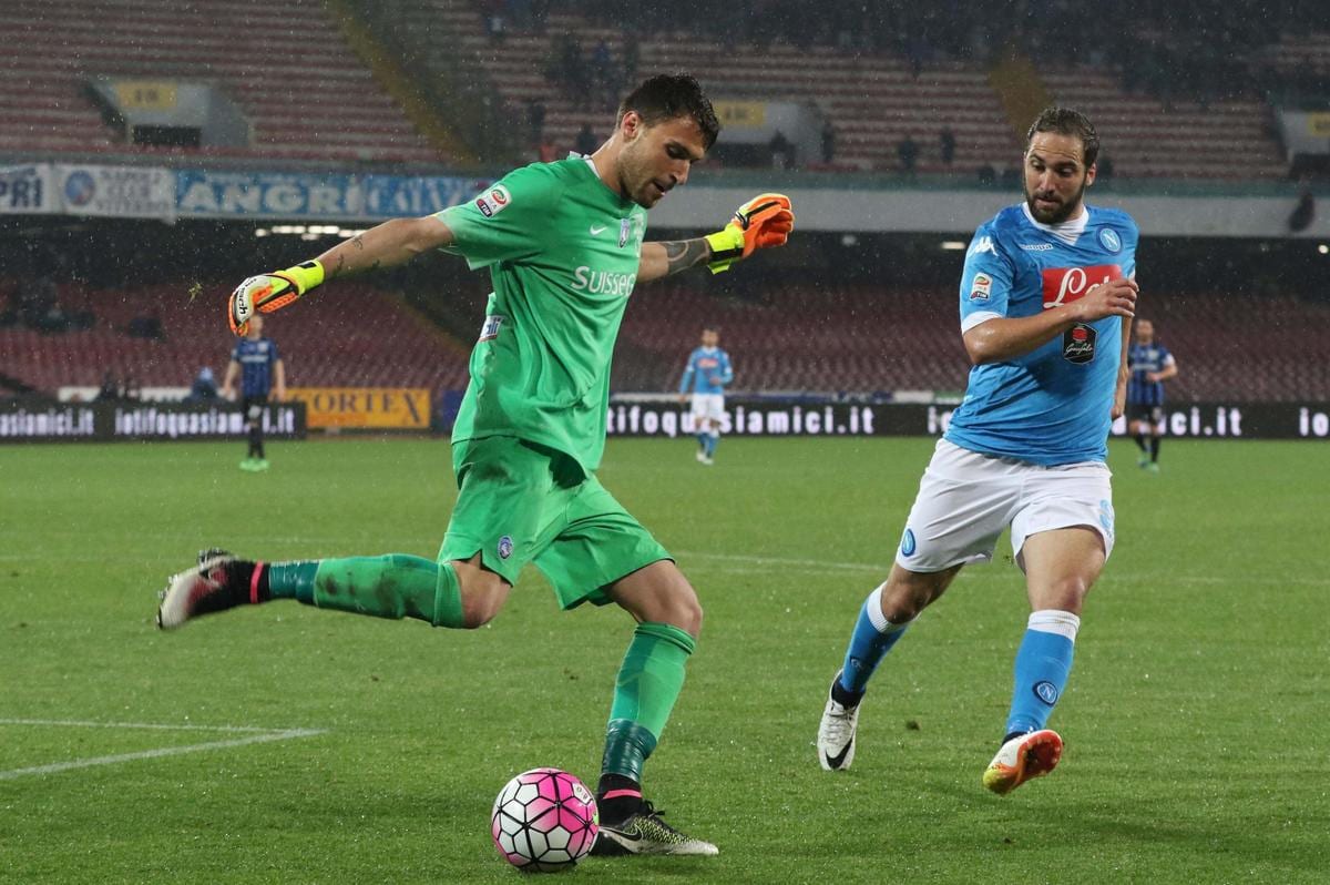 Calciomercato Napoli: Sportiello, De Roon e Conti