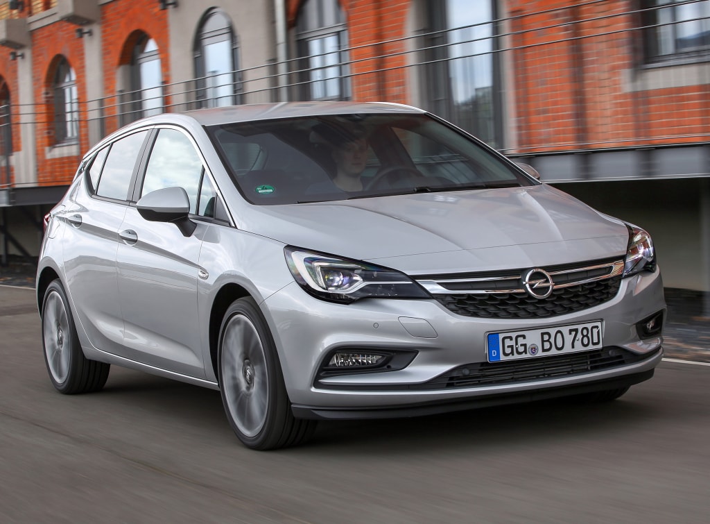 Opel Astra, arriva il 1.6 BiTurbo da 160 CV