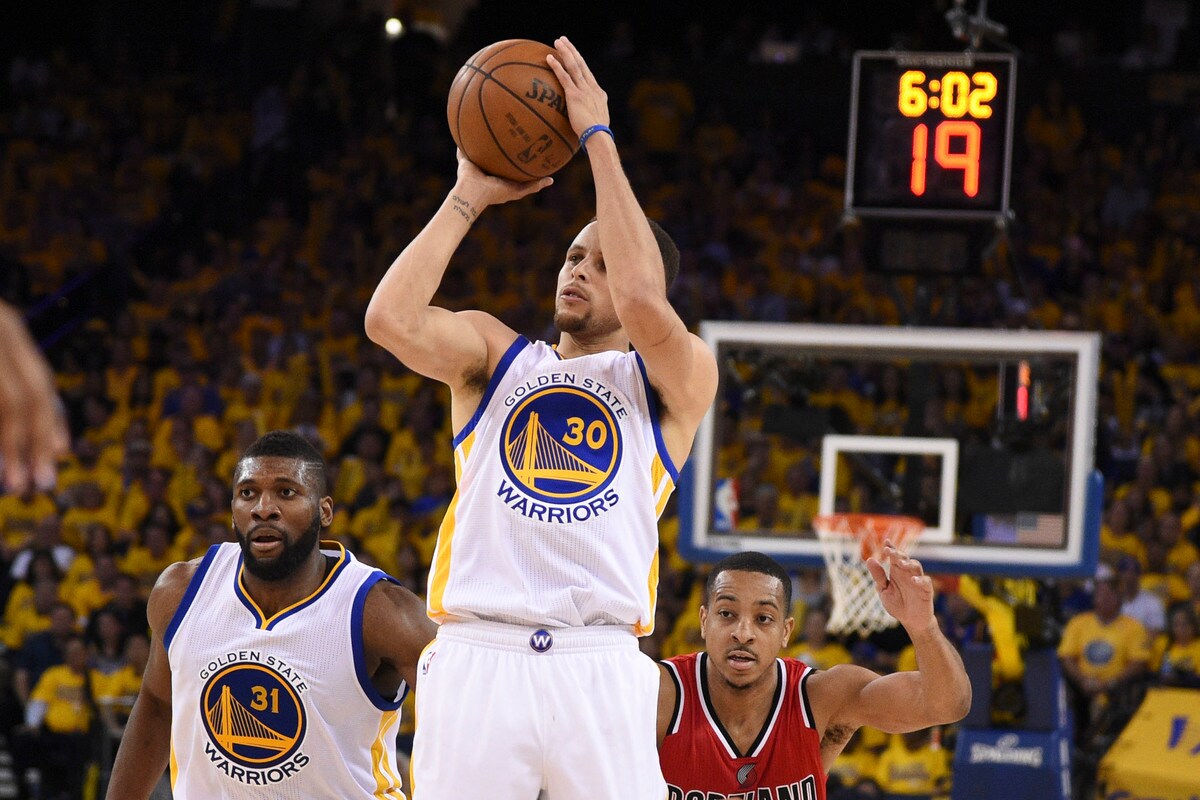 Basket, Nba: in quota finale Curry-LeBron