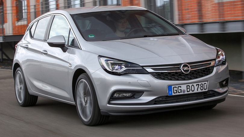 Opel Astra, arriva il 1.6 BiTurbo da 160 CV
