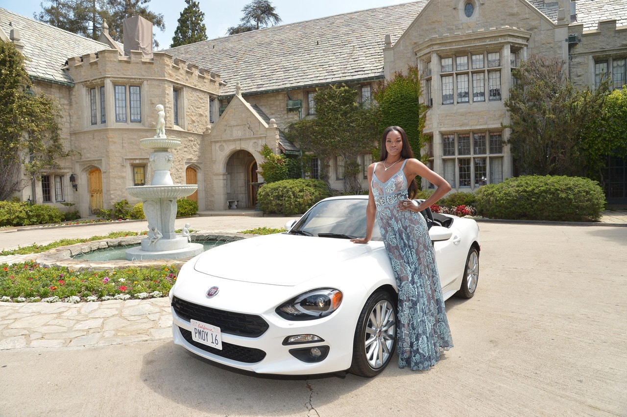 Fiat 124 Spider, l'auto della Playmate 2016