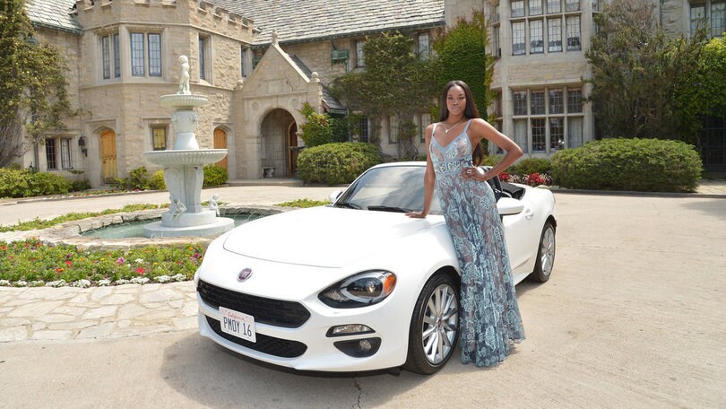 Fiat 124 Spider, l'auto della Playmate 2016