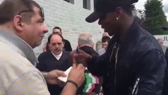 I tifosi cantano: "Non si vende Pogba". E lui: "È il coro più bello"
