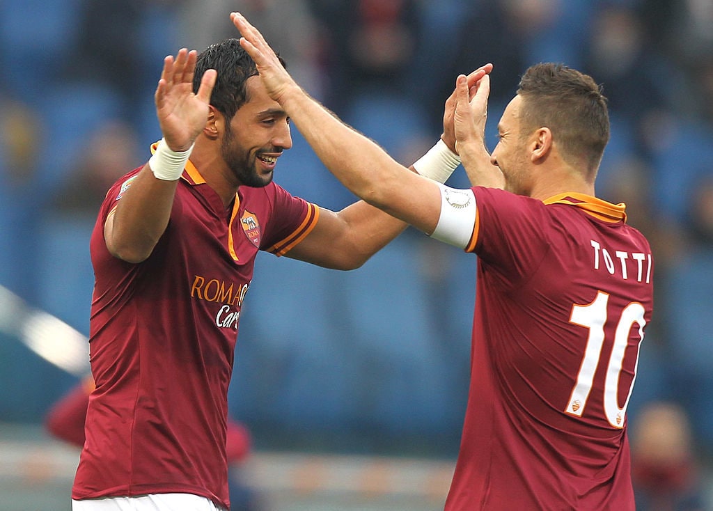 Roma, Benatia su Totti: "Può essere la sua ultima gara". I tifosi: "No, giocherete insieme"