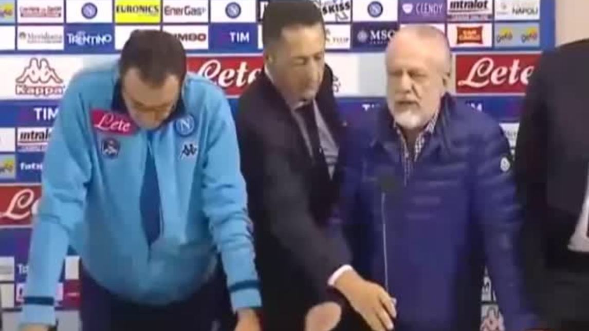 De Laurentiis annuncia Tonelli e parla a Sarri: "Ora sono c...tuoi"