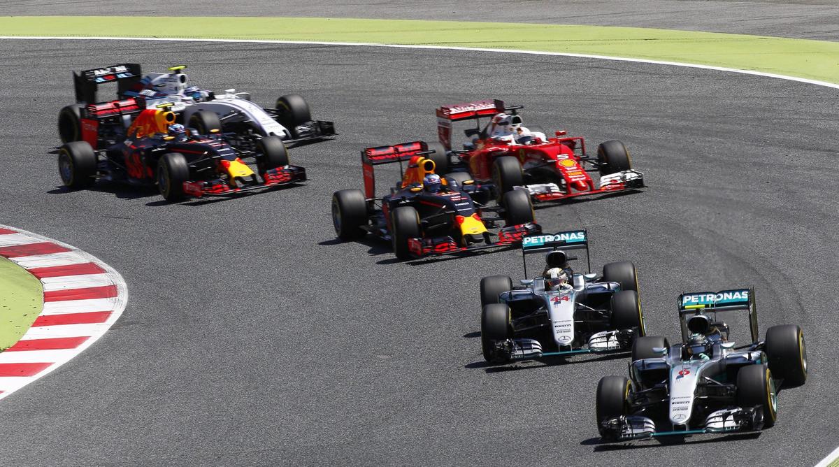 F1, Spagna: nessuna penalità per Rosberg e Hamilton