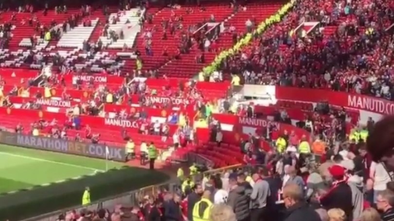 Old Trafford evacuato per allarme bomba: il momento dell'annuncio