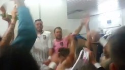 Palermo, negli spogliatoi si fa festa: "Rimaniamo in Serie A"