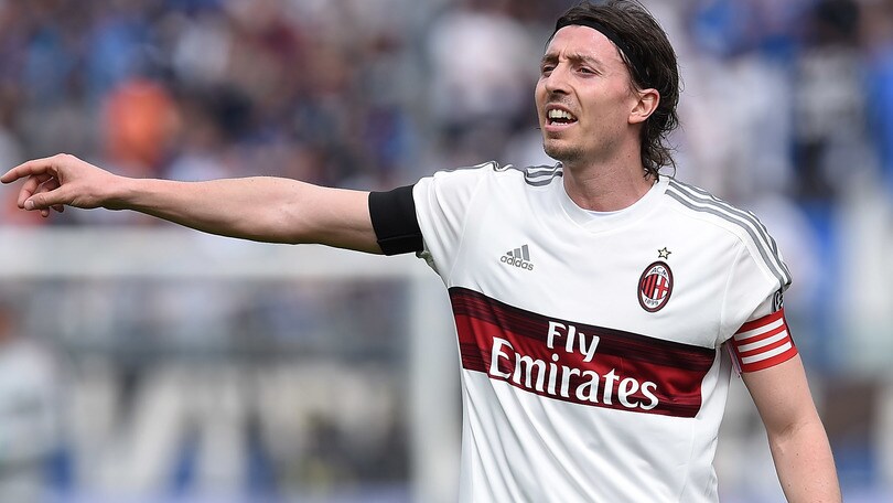 Serie A Milan, Montolivo: «Tutti con Mihajlovic»