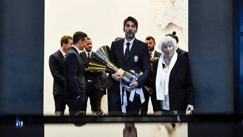 Lo scudetto allo Juventus Stadium con i pentacampioni bianconeri