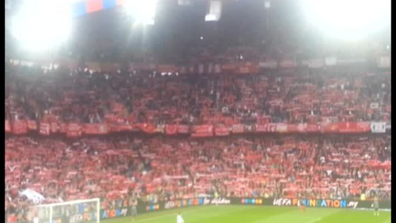 "You'll never walk alone" da brividi a Basilea