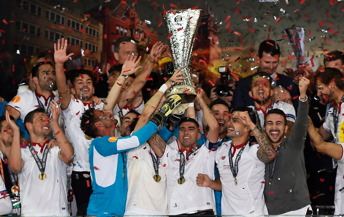 Europa League, Liverpool-Siviglia 1-3 in finale. Storico tris per gli spagnoli