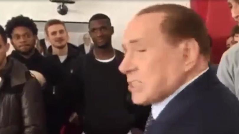 Berlusconi alla squadra: «Giocate così? Non vi pago, fatemi causa»