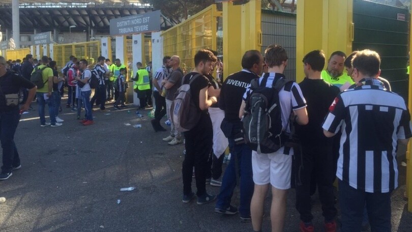 Milan-Juventus, i tifosi vanno allo stadio