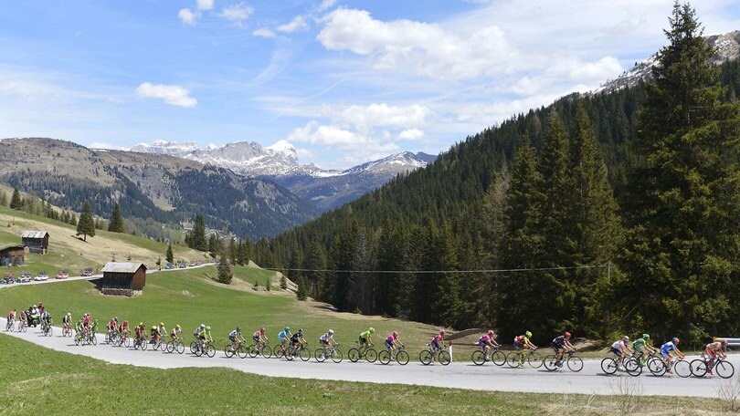 Al Giro d'Italia con Peugeot, il nostro diario di bordo