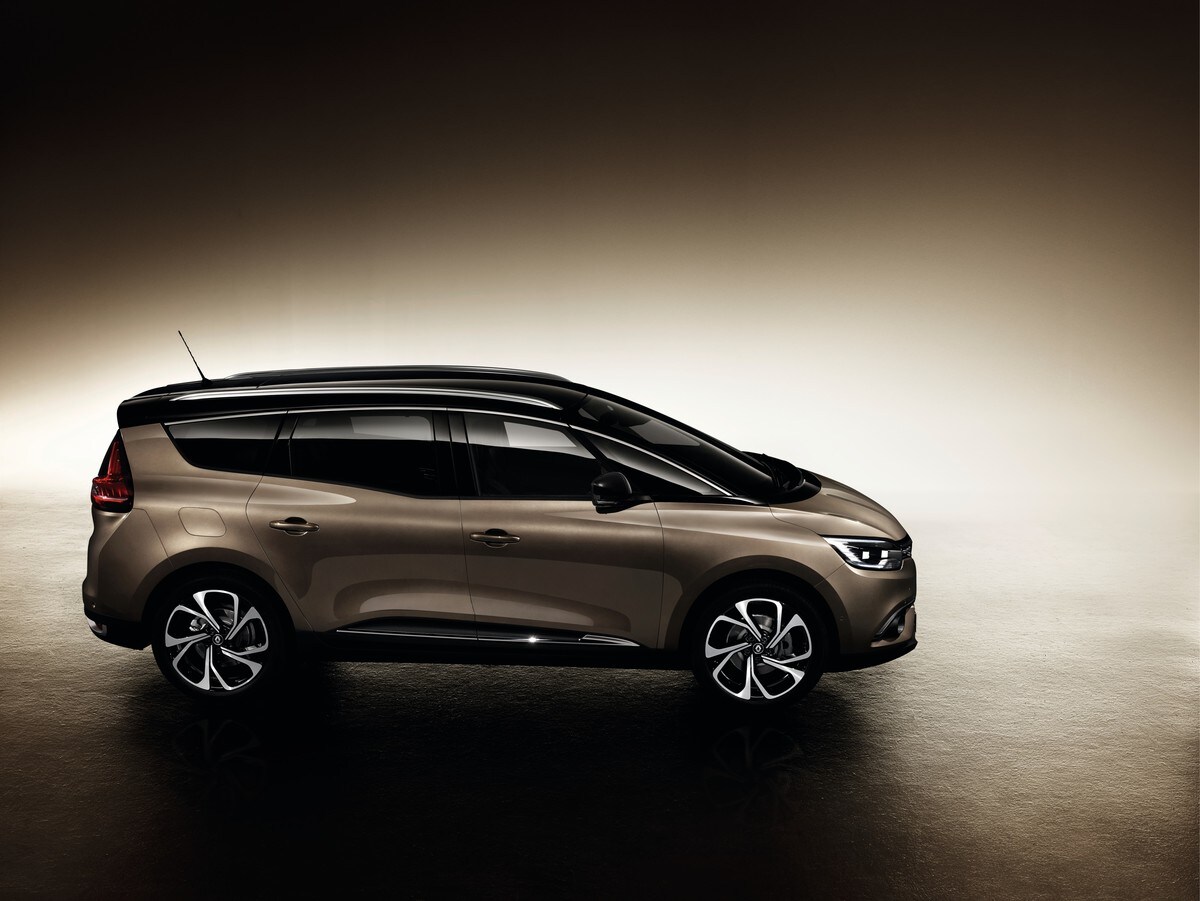 Nuova Renault Grand Scénic, piccole Espace crescono