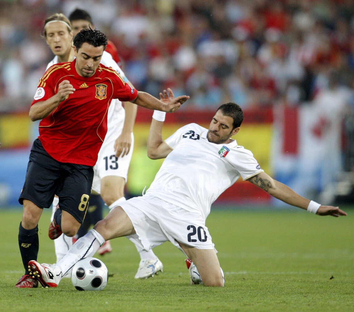 Xavi: «Guardiola cambierà il calcio inglese»