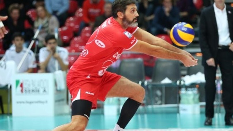 Volley: Superlega, Papi ci ripensa: giocherà ancora un anno