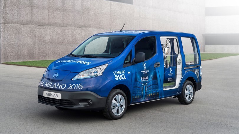 Nissan NV300, il nuovo furgone debutta in Champions