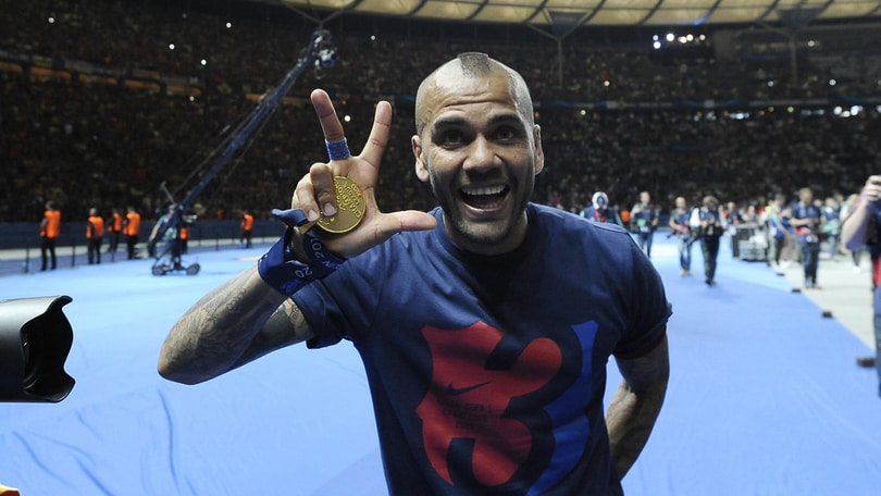 Calciomercato Juventus, per Dani Alves ormai è fatta