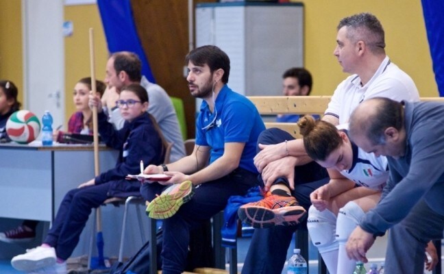 Volley: Lorenzo Pintus, il coach che suona i Beatles e i Rolling Stones