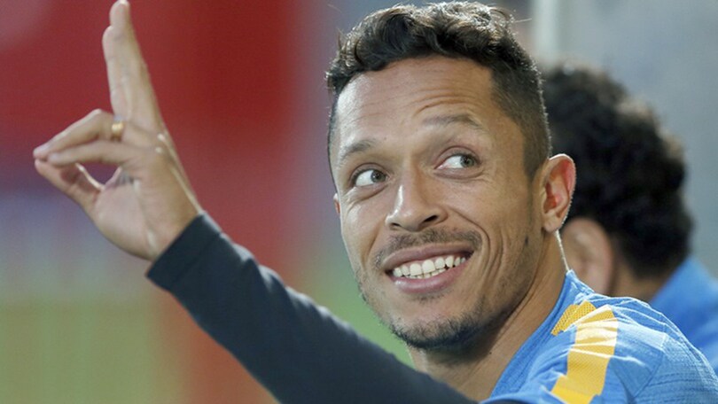 Calciomercato «Lazio, c'è Adriano per Prandelli»