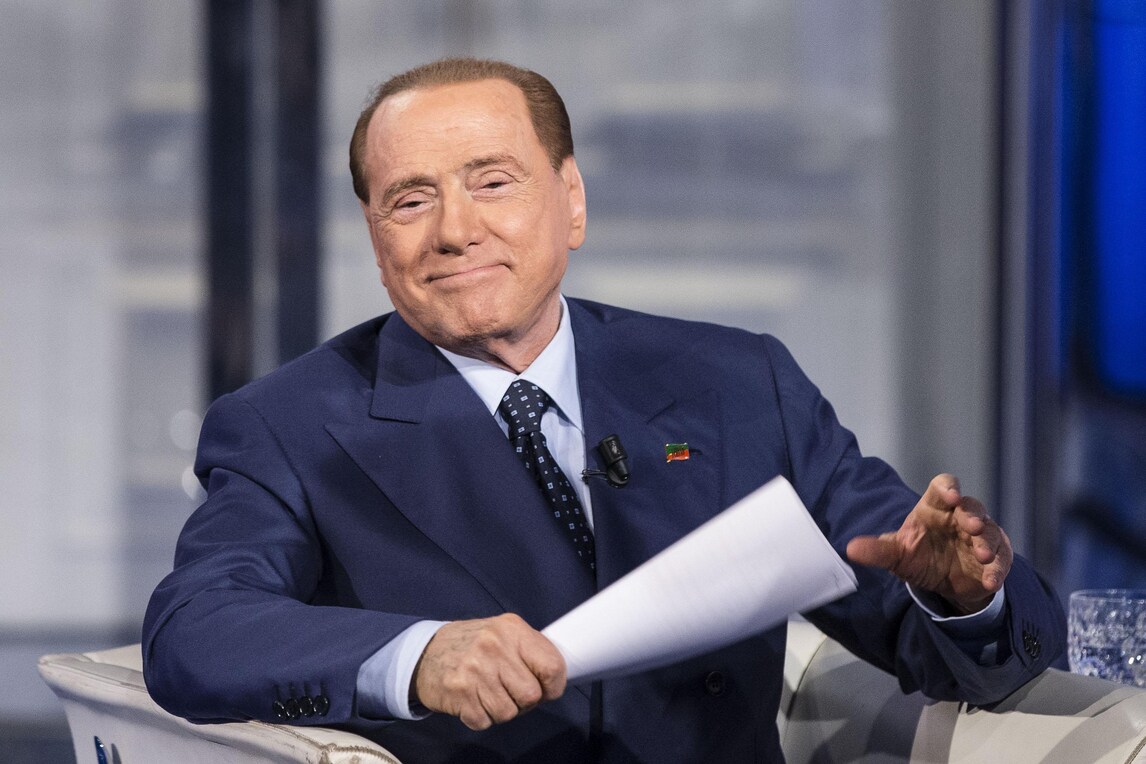 Milan, Berlusconi conferma: «E' ora di vendere.Totti? Da rinnovo. Prandelli? L'uomo giusto per la Lazio»