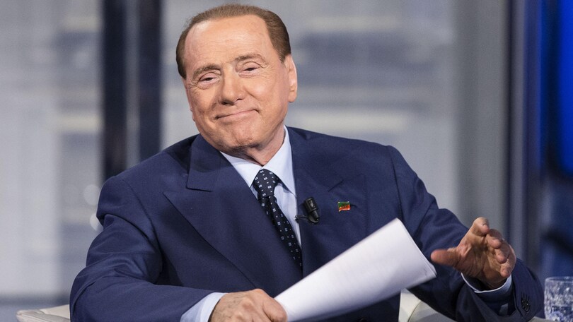 Milan, Berlusconi conferma: «E' ora di vendere.Totti? Da rinnovo. Prandelli? L'uomo giusto per la Lazio»