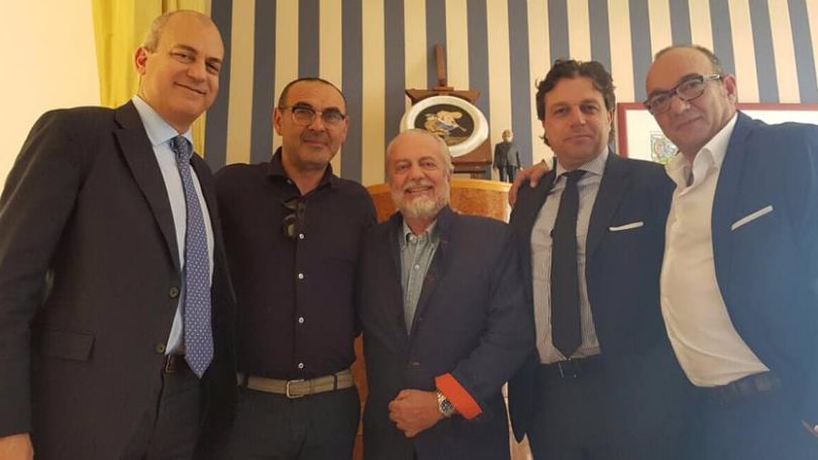 Calciomercato Napoli, avanti con Sarri: «Grazie a De Laurentiis»