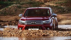 Nuovo Toyota Hilux: foto e prezzi del pick-up