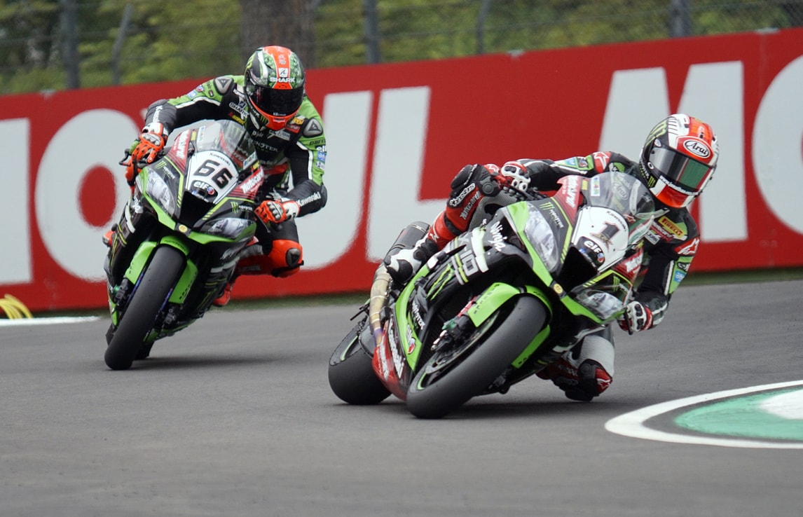 Superbike Donington, Rea: «Problemi al cambio, domani andrà meglio»