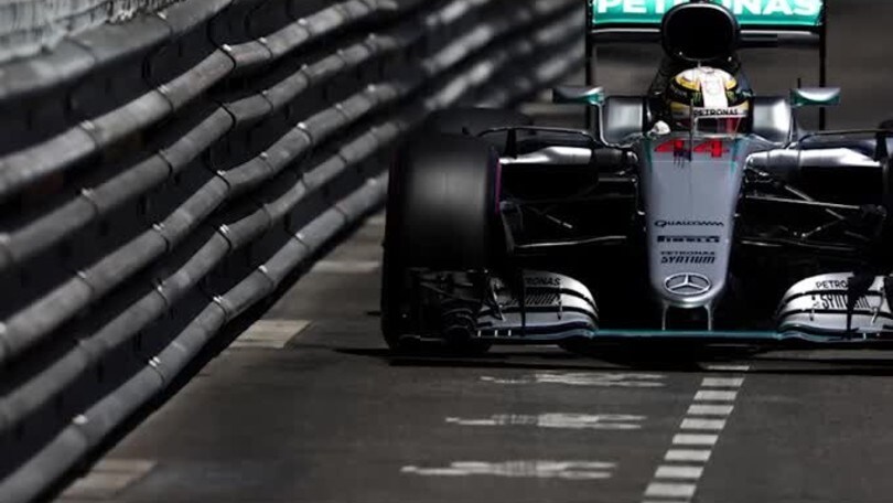 F1: Hamilton padrone di Monte Carlo, delusione Ferrari