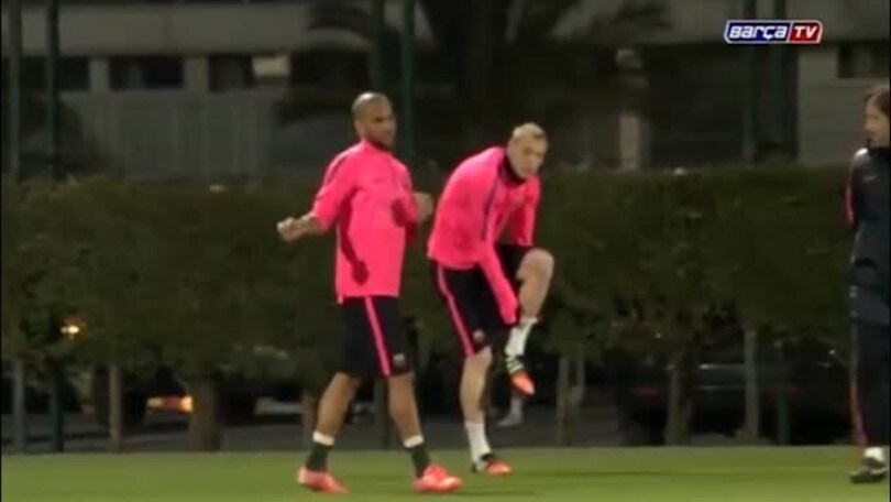 Mercato: Juve, per Dani Alves manca poco