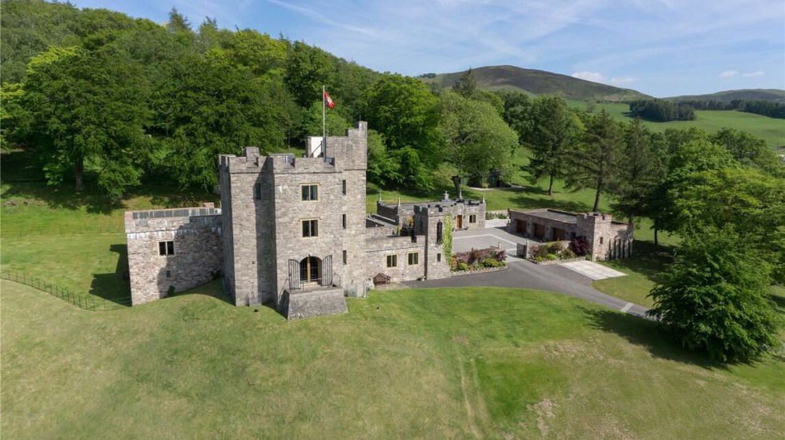 Un castello in Galles: sarà questa la nuova casa di Mourinho?