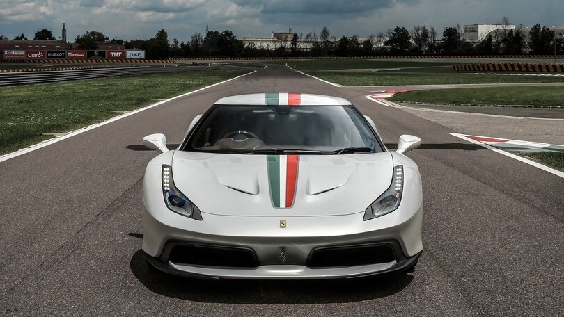 Ferrari 458 MM Speciale: foto